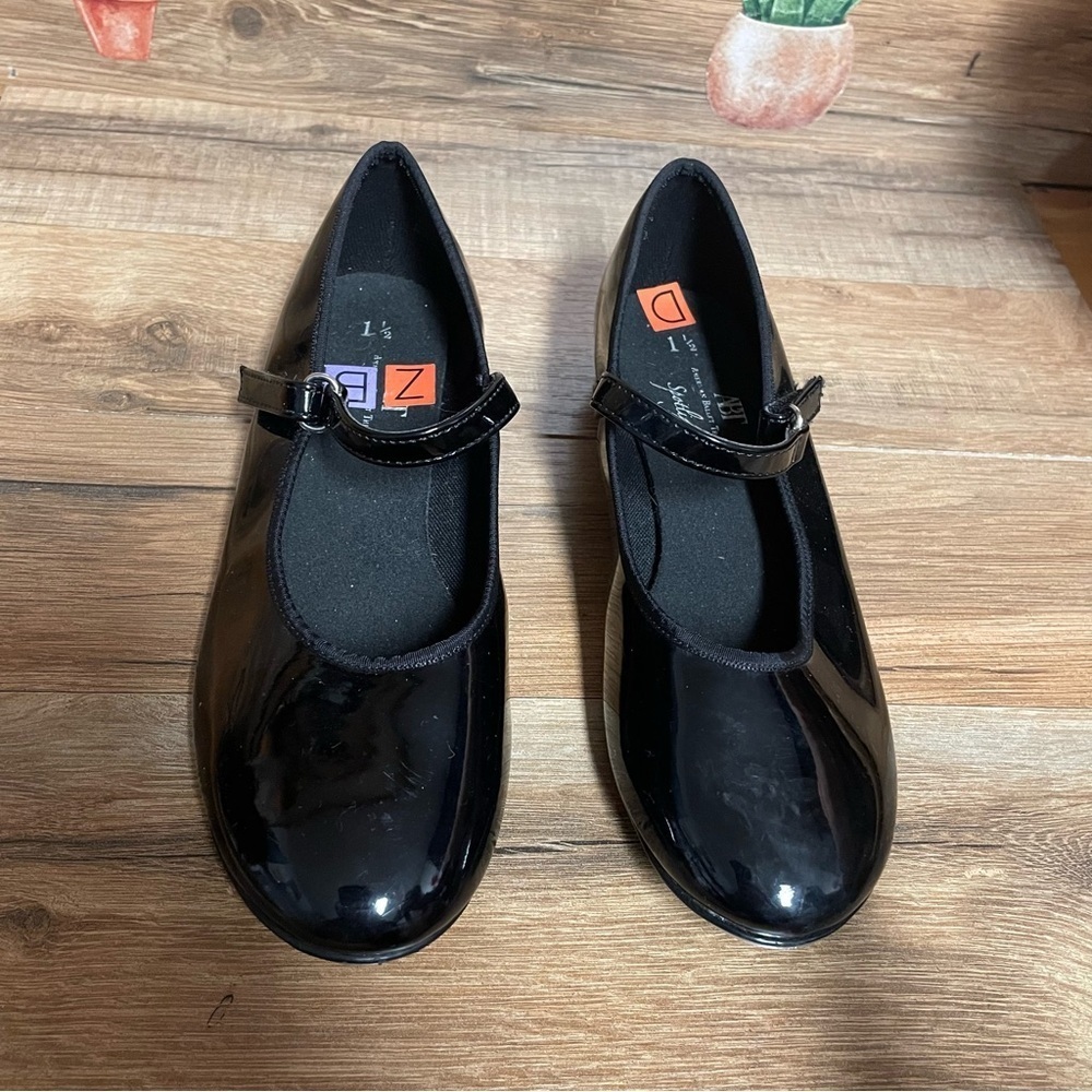 American ballet theater girls tap shoes size 1.5 patent black